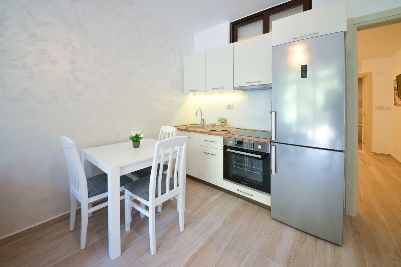 Brand New Apartments Sveti Stefan Exterior foto